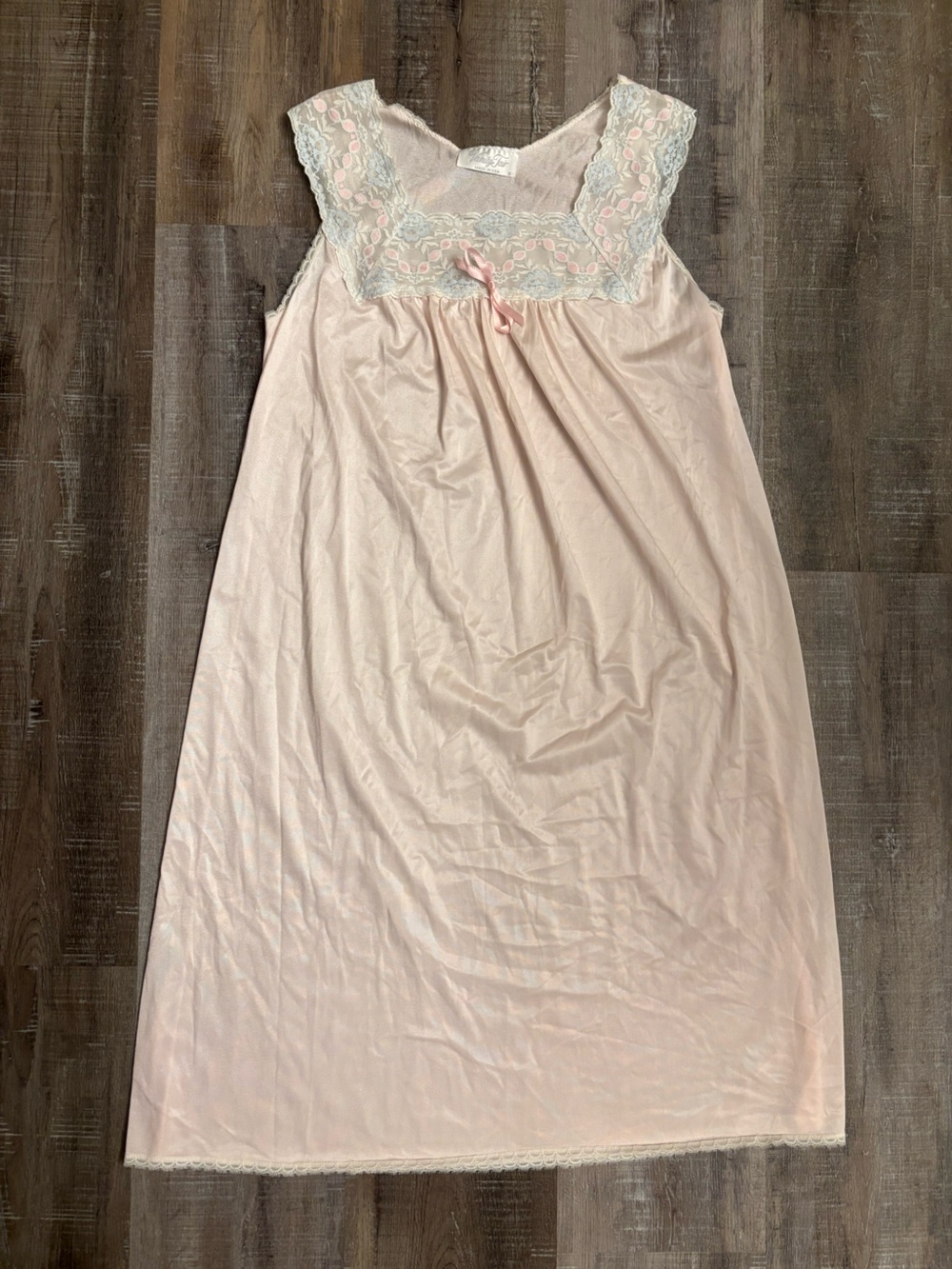 Vintage Vanity Fair Nightgown Pink Nylon Lace Floral Embroidered Sleepwear Sz S